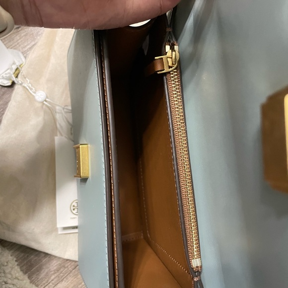 Teal Elenor Crossedbody - Picture 6 of 10